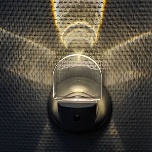 LED éjszakai lámpa Slim foglalathoz, érzékelővel