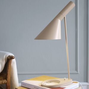Louis Poulsen AJ - formatervezett asztali lámpa